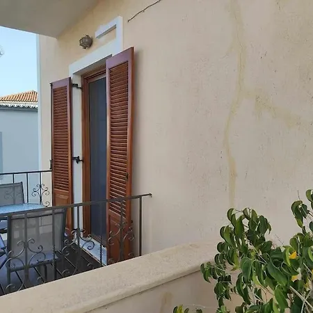 Two Floor House Apartment Spetses Town