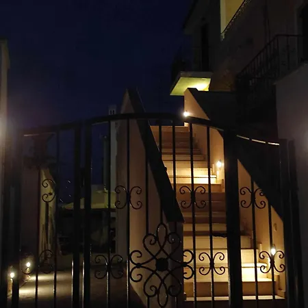 Two Floor House Apartment *