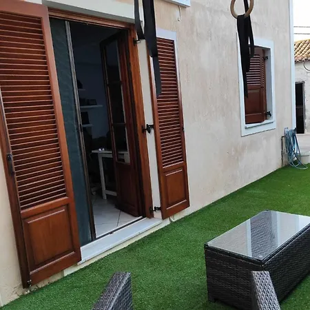 Two Floor House Διαμέρισμα Σπέτσες