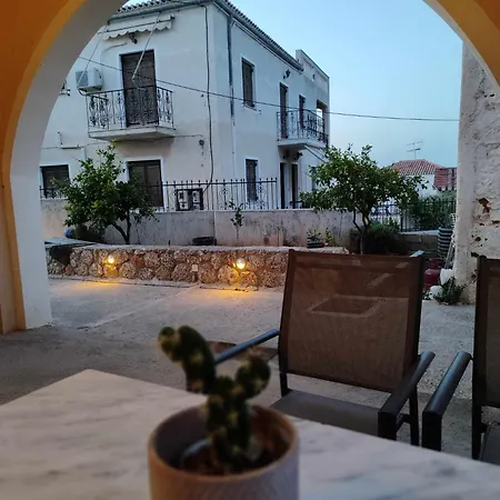 Two Floor House * Spetses Town